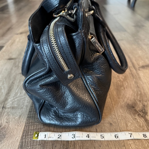 Danier Leather Black Shoulder Bag/ Purse - Picture 6 of 15